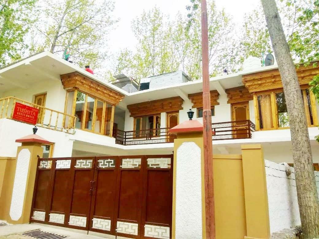 Tushita Ladakh Hotel Leh Bagian luar foto